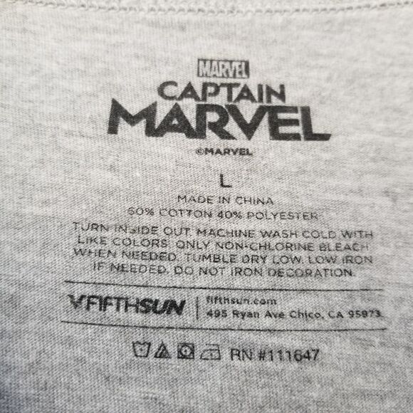 CAPTAIN MARVEL SHIRT SLEEVE TEE. SIZE L - Picture 4 of 6
